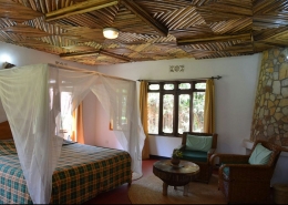 Bougainvillea Safari Lodge full-size bed