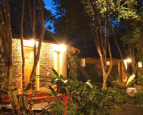 Ilboru Safari Lodge Cottages by night