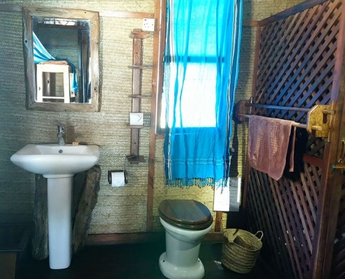 Pemba Lodge bathroom