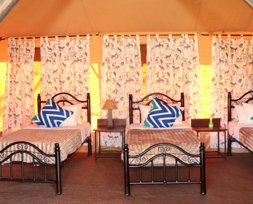 Tukaone Camps Serengeti family tent with beds for children